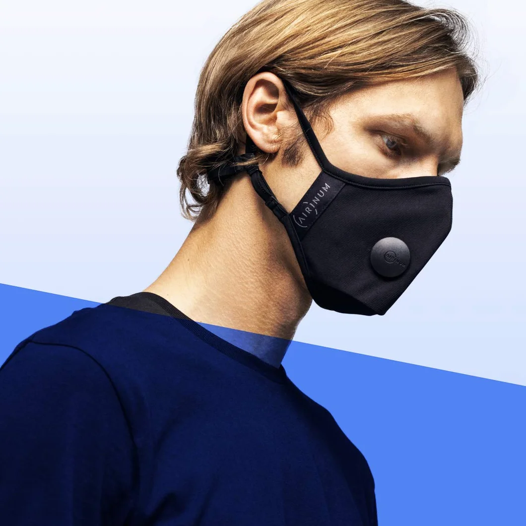Airinum Urban Air Mask 2.0 - Máscara de Aire Reutilizable y Ajustable que Protege Ante la Contaminación del Aire, la Neblina Tóxica, los Alérgenos y las Bacterias - Onyx Black XS